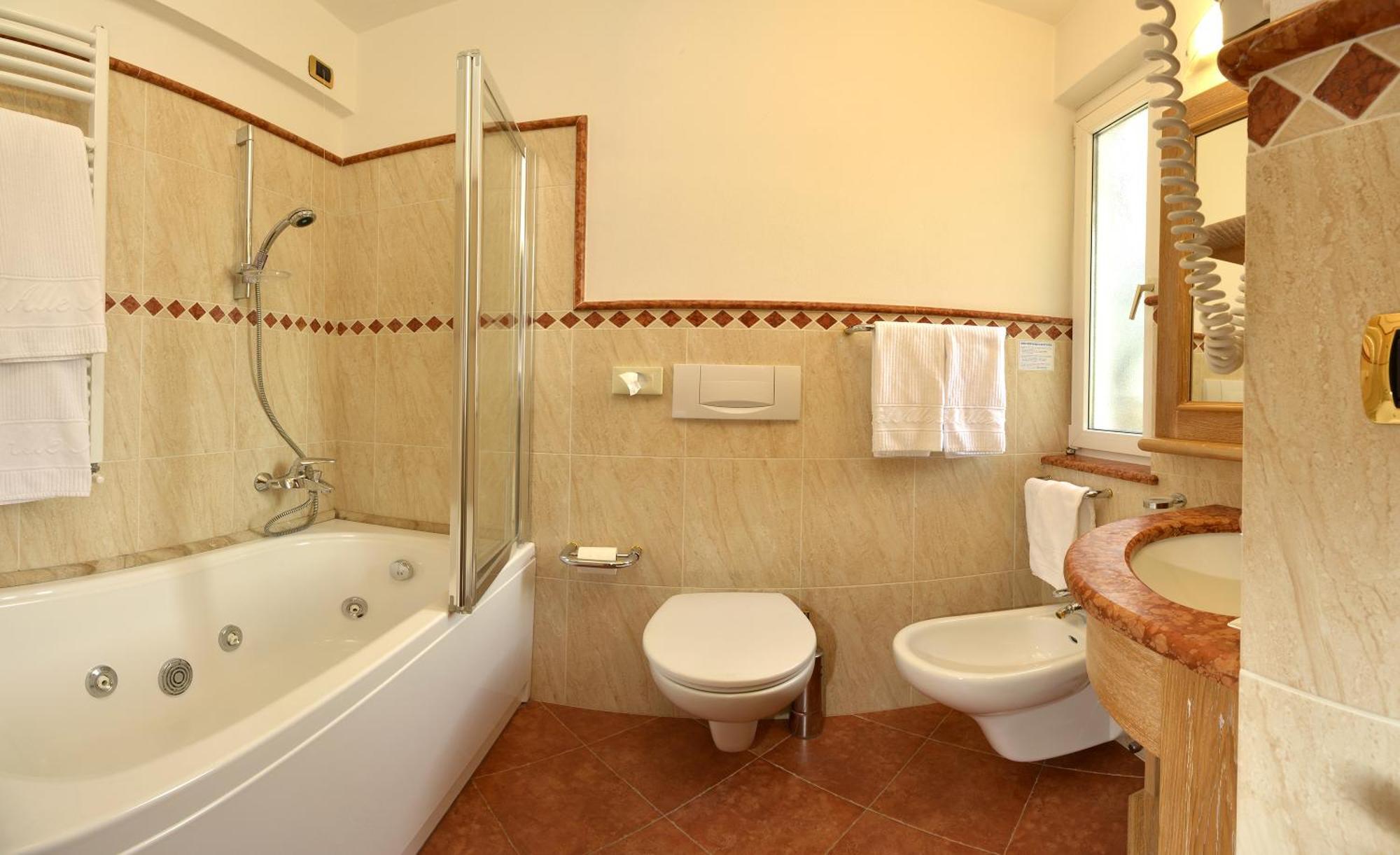 Hotel Alle Alpi Moena Camera foto