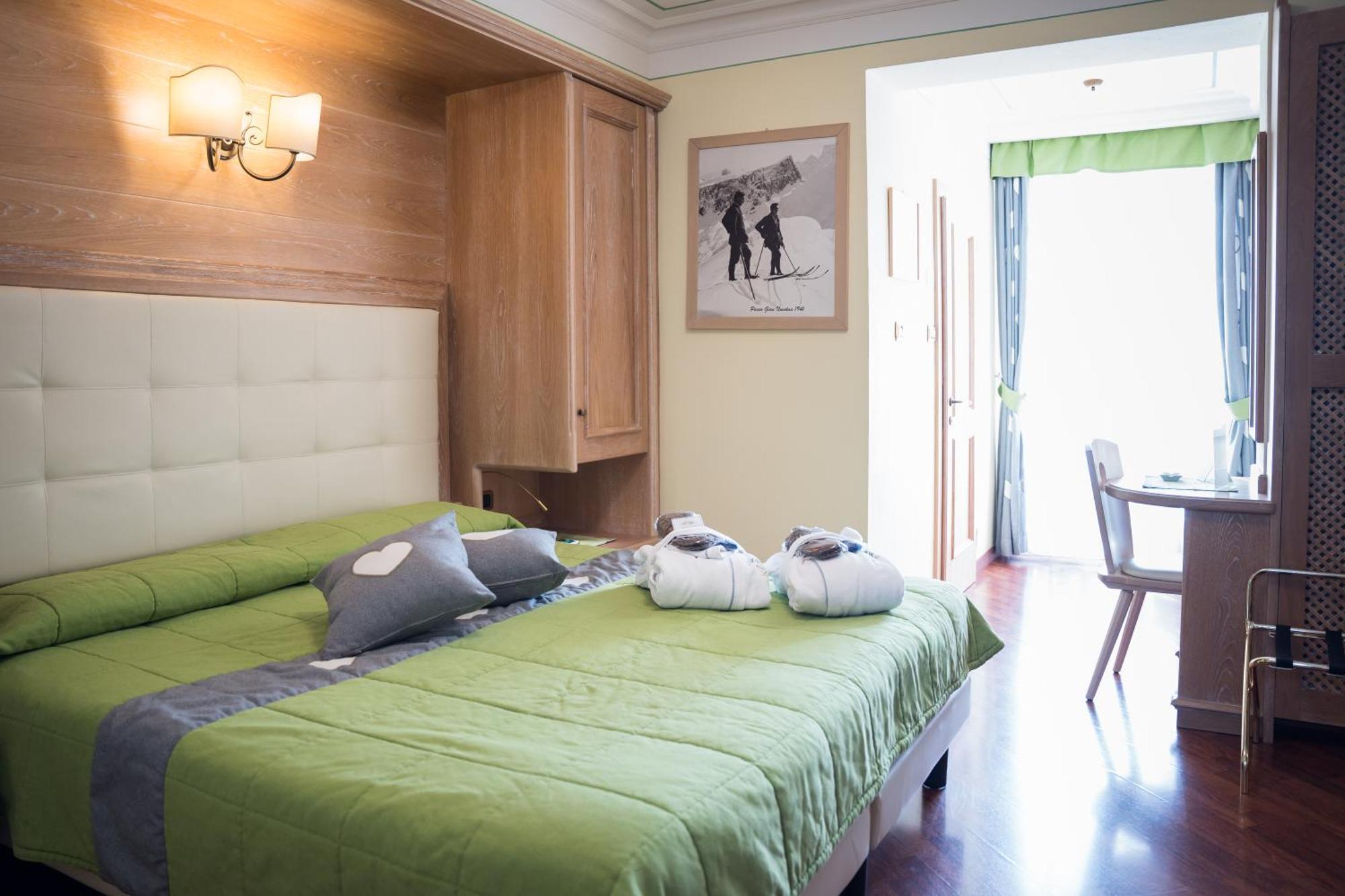 Hotel Alle Alpi Moena Esterno foto