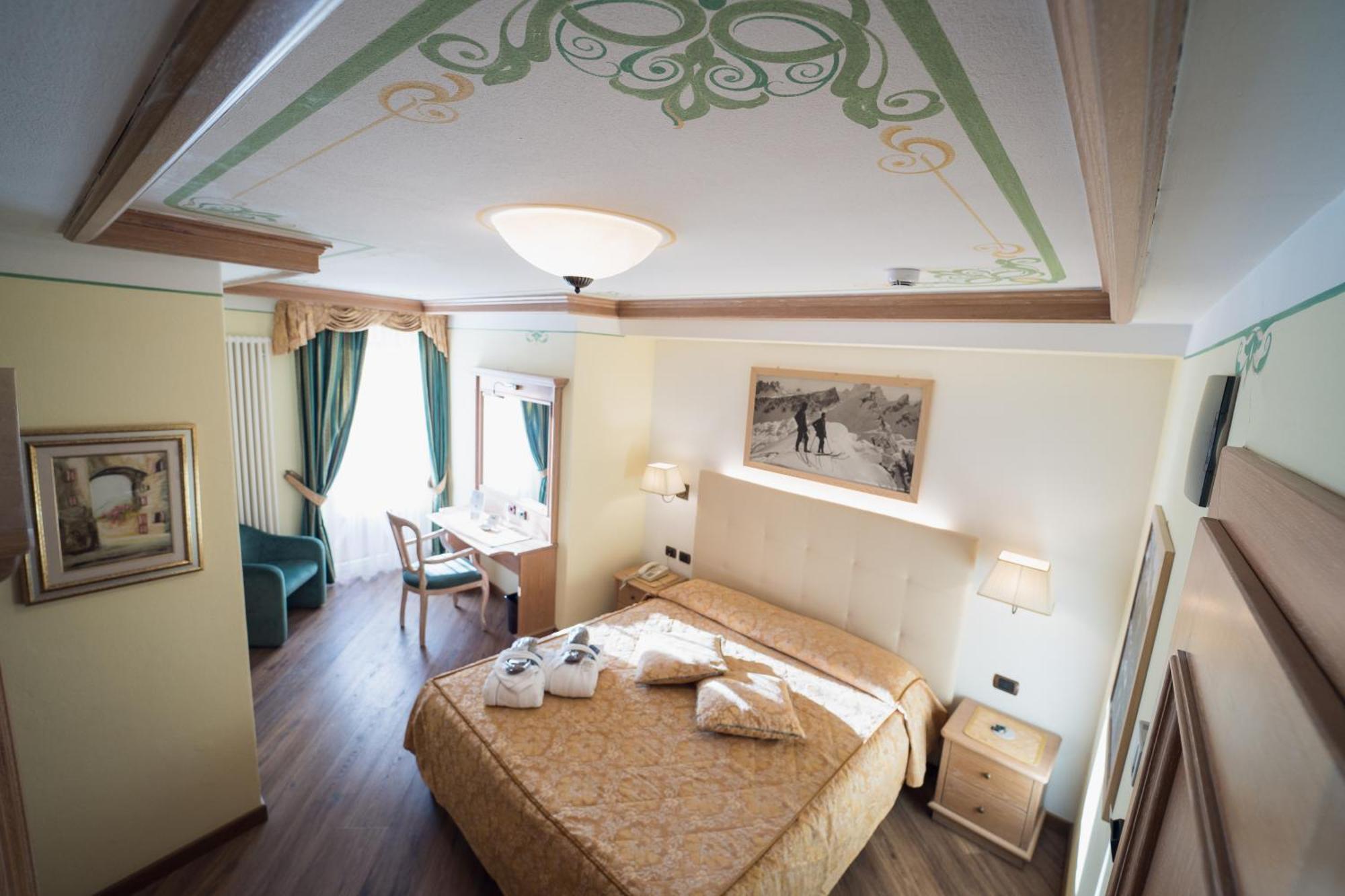 Hotel Alle Alpi Moena Esterno foto