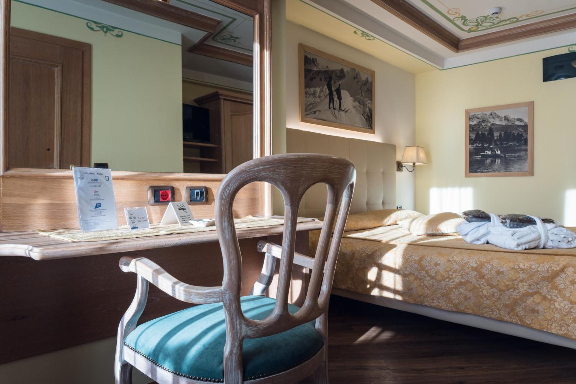 Hotel Alle Alpi Moena Esterno foto