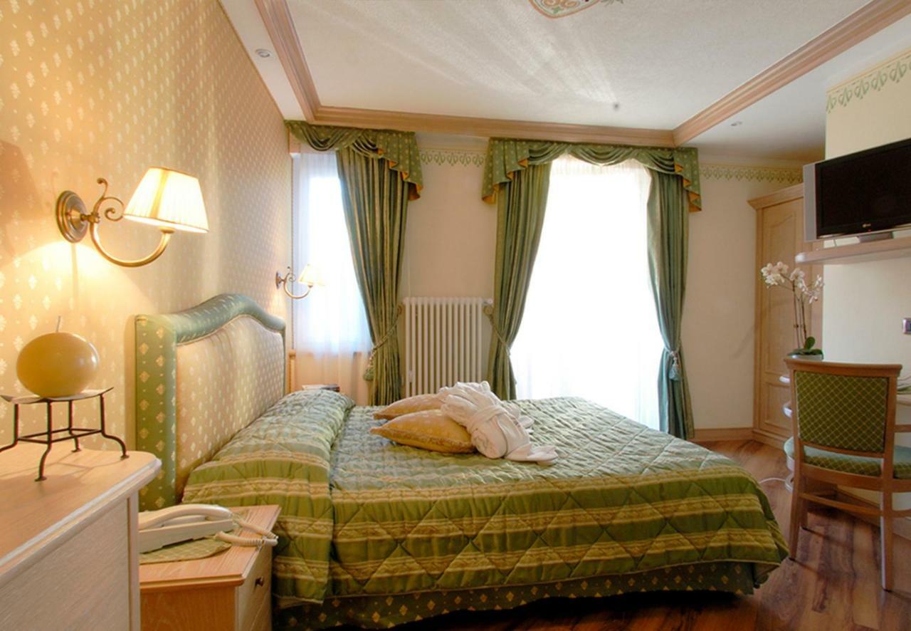 Hotel Alle Alpi Moena Esterno foto