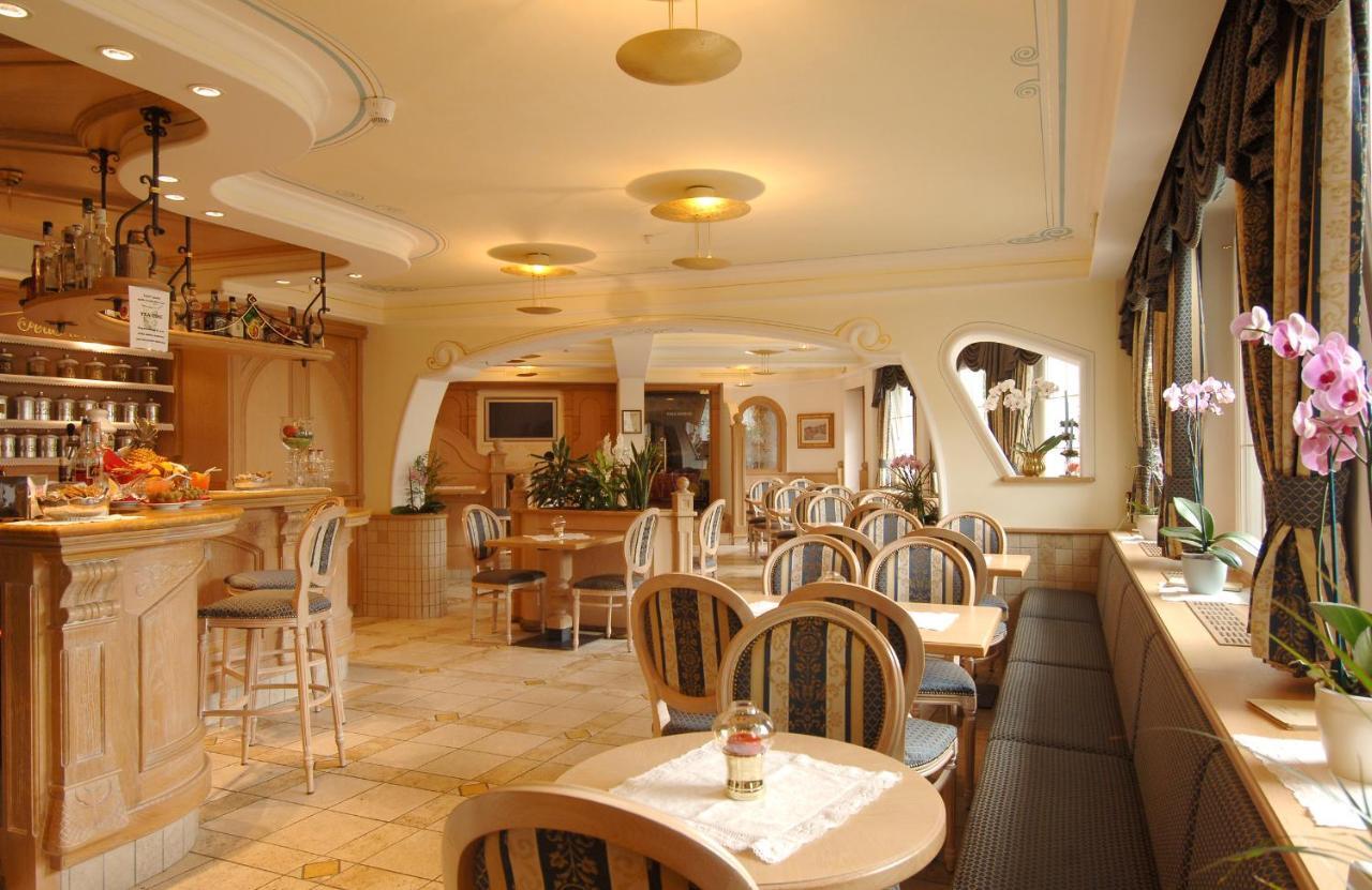 Hotel Alle Alpi Moena Esterno foto